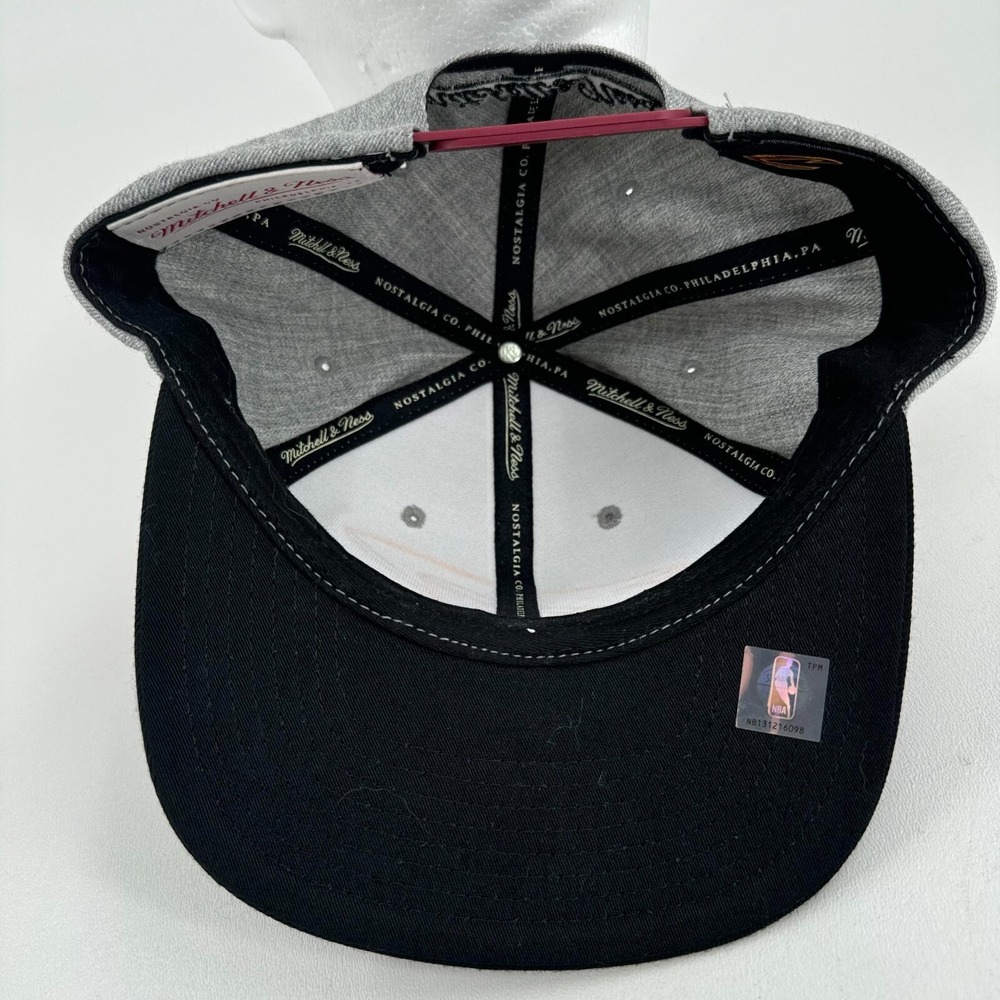 Cleveland Cavaliers Hat Cap UNISEX Mitchell & Ness NBA Basketball Snapback - Picture 11 of 15